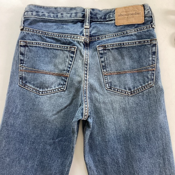 ABERCROMBIE Kilburn slim boot leg jeans - Picture 8 of 9